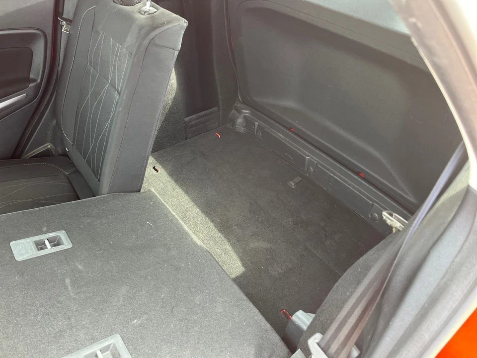 2018 Ford EcoSport - Image 14 of 21