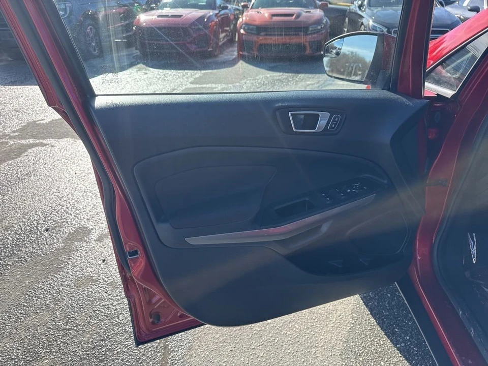 2018 Ford EcoSport - Image 25 of 31
