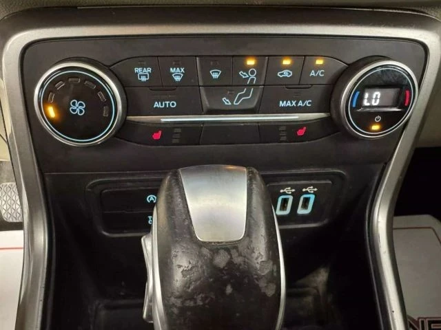 2018 Ford EcoSport - Image 19 of 21