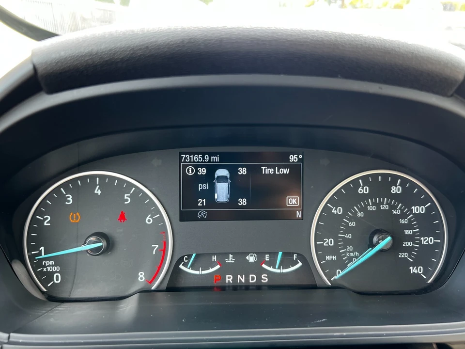 2018 Ford EcoSport - Image 22 of 28