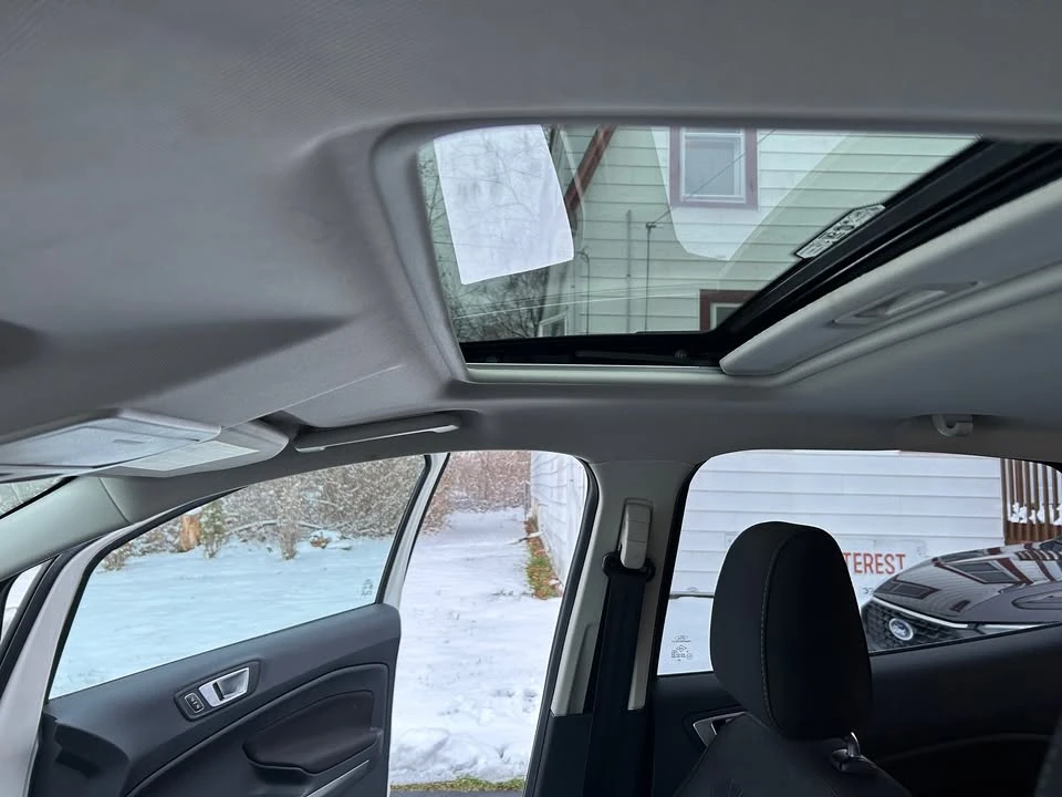 2018 Ford EcoSport - Image 12 of 17