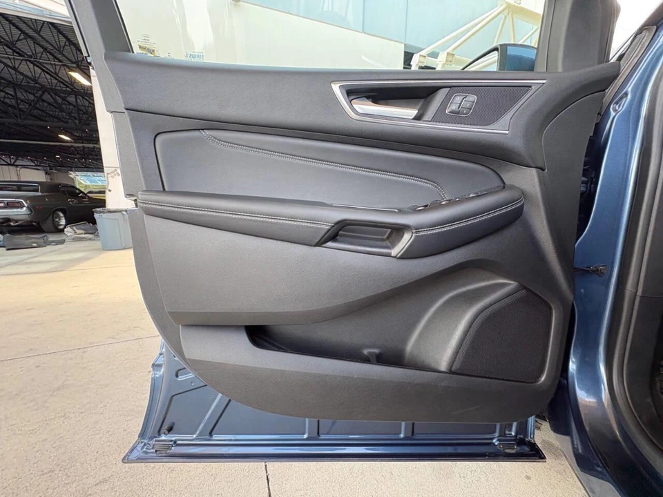 2018 Ford Edge - Image 23 of 31