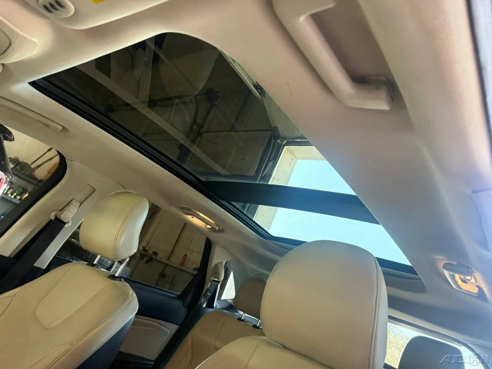 2018 Ford Edge - Image 19 of 21