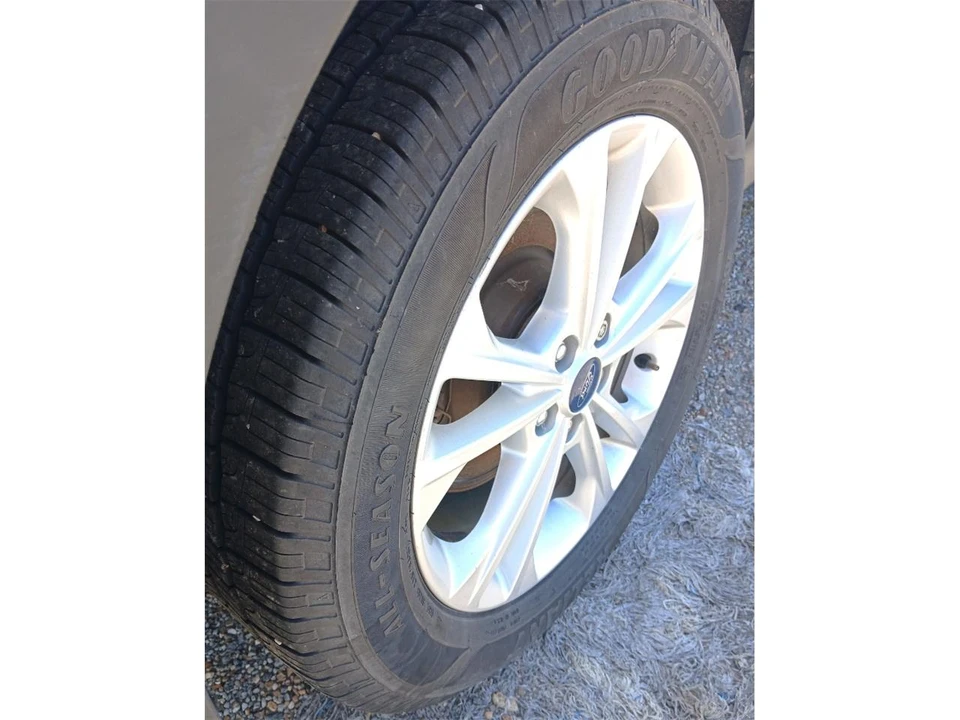 2018 Ford Escape - Image 16 of 27