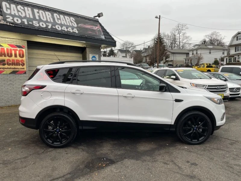 2018 Ford Escape - Image 9 of 12
