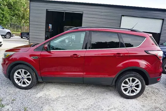 2018 Ford Escape SE Sport SUV 4D