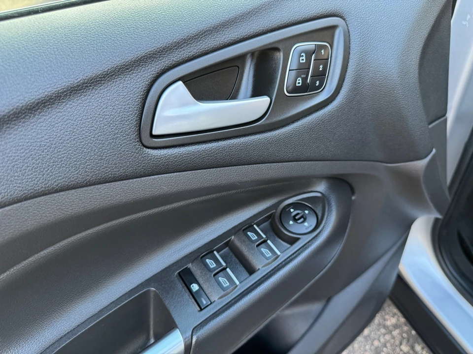 2018 Ford Escape - Image 12 of 21