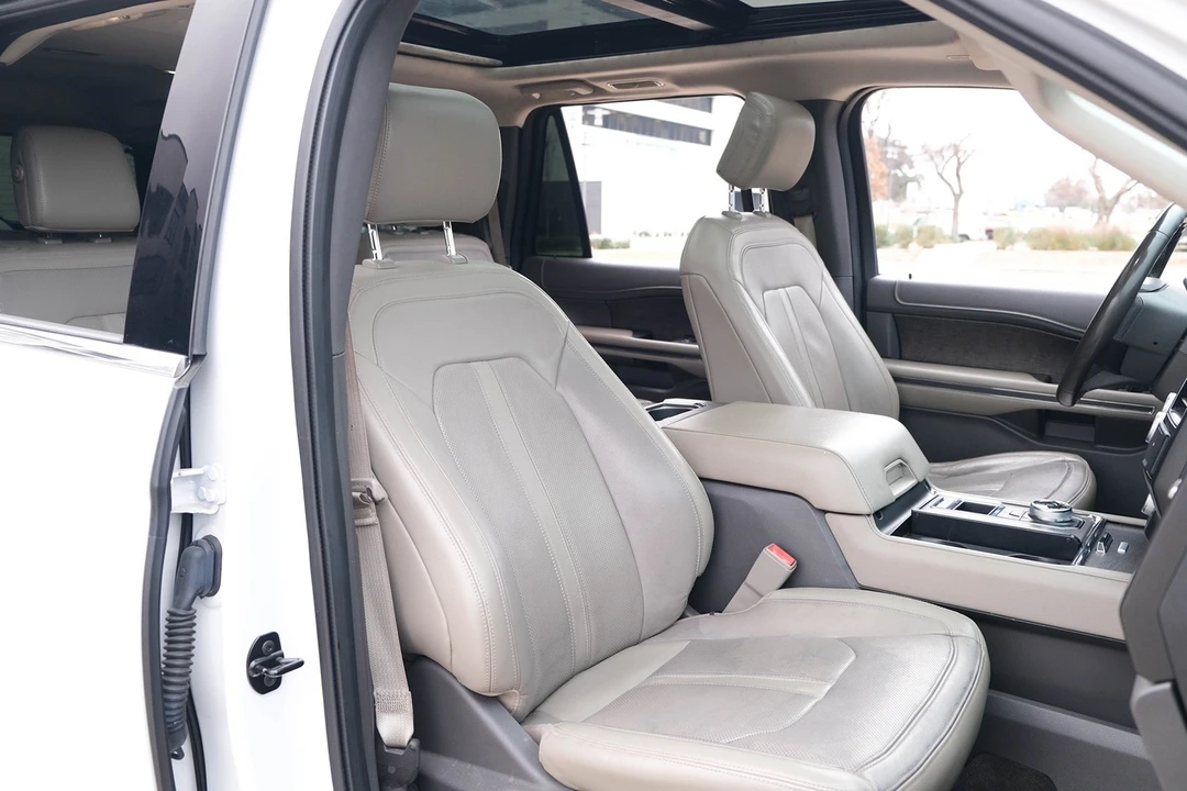 2018 Ford Expedition 4th Gen - Image 30 of 31