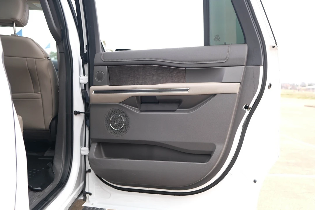 2018 Ford Expedition 4th Gen - Image 25 of 31