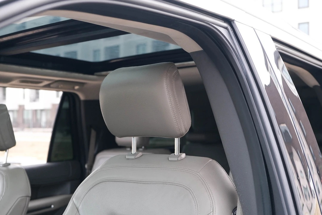 2018 Ford Expedition 4th Gen - Image 18 of 31