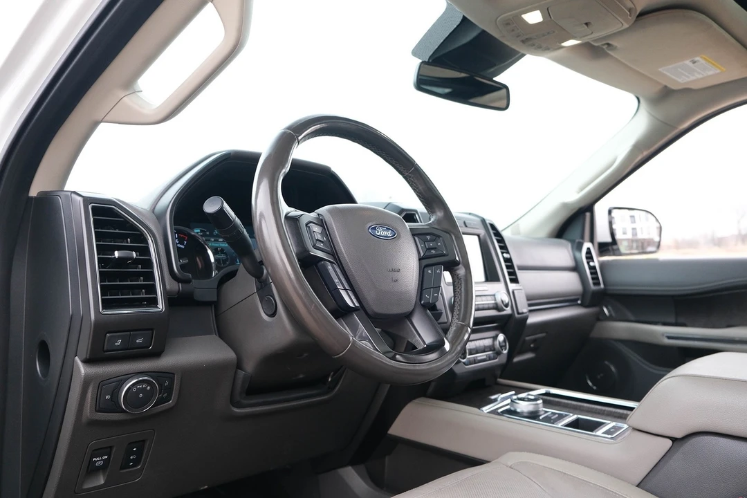 2018 Ford Expedition 4th Gen - Image 15 of 31