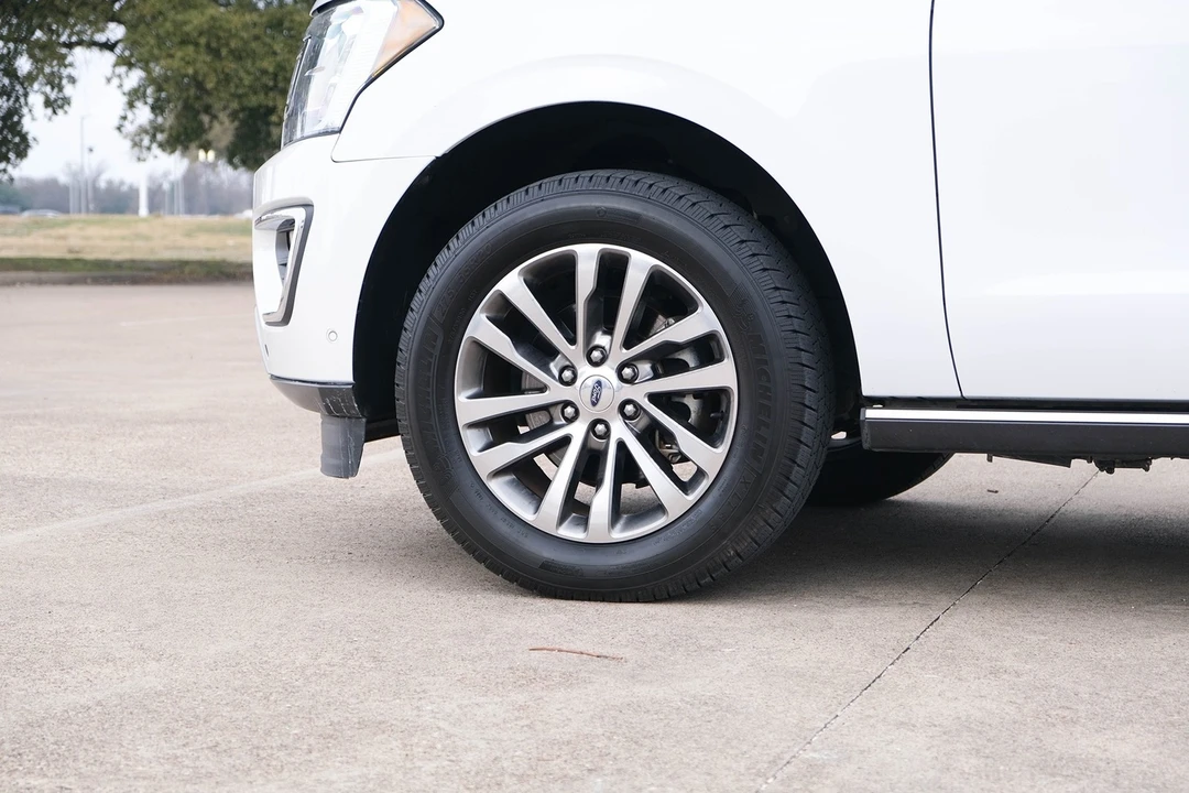 2018 Ford Expedition 4th Gen - Image 8 of 31