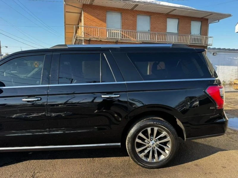 2018 Ford Expedition 4th Gen - Image 10 of 12