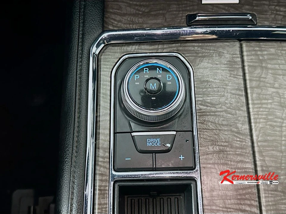 2018 Ford Expedition 4th Gen - Image 16 of 21