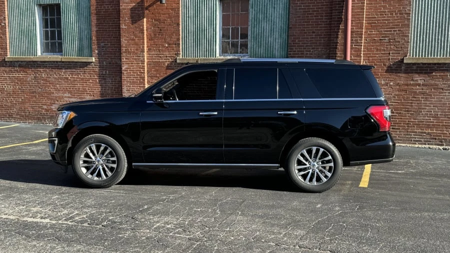 2018 Ford Expedition 4th Gen - Image 2 of 11