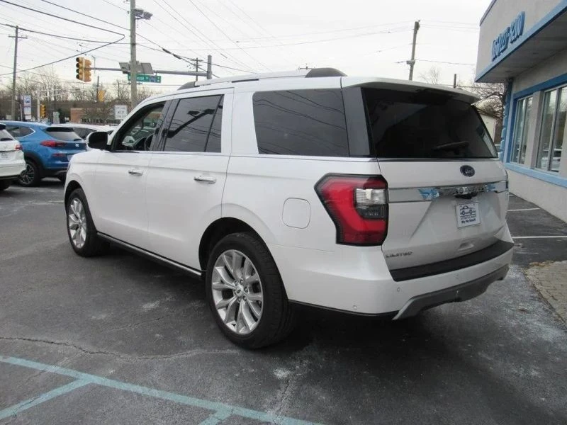 2018 Ford Expedition 4th Gen - Image 9 of 12