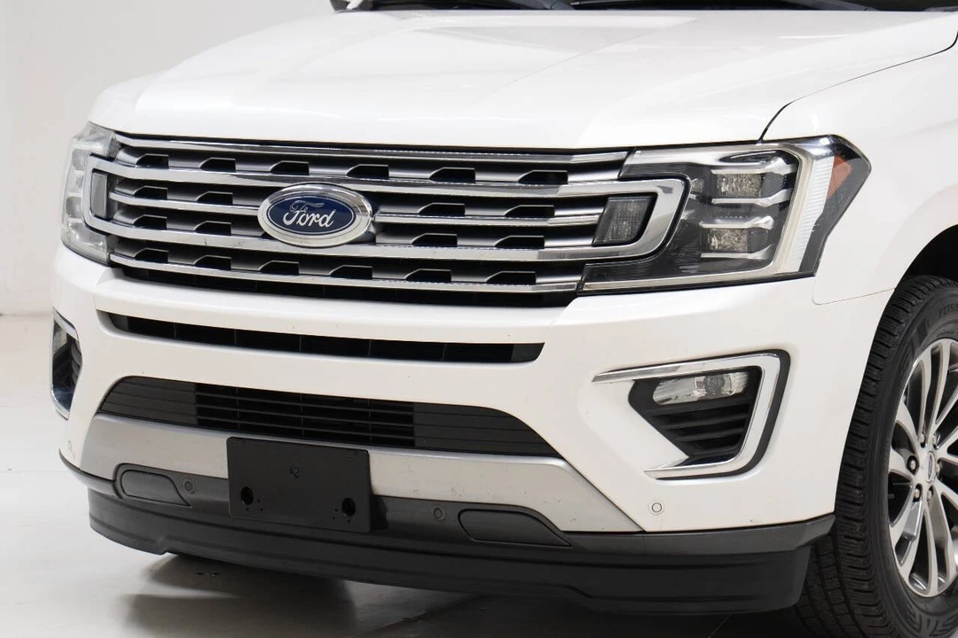 2018 Ford Expedition 4th Gen - Image 10 of 12