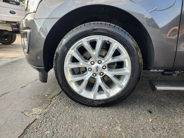 2018 Ford Expedition 4th Gen - Image 13 of 21
