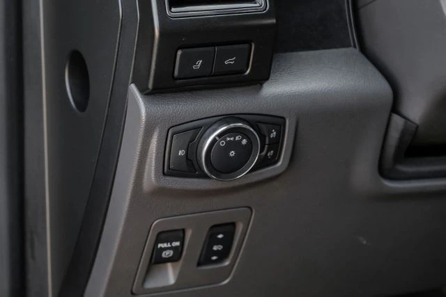 2018 Ford Expedition 4th Gen - Image 29 of 31