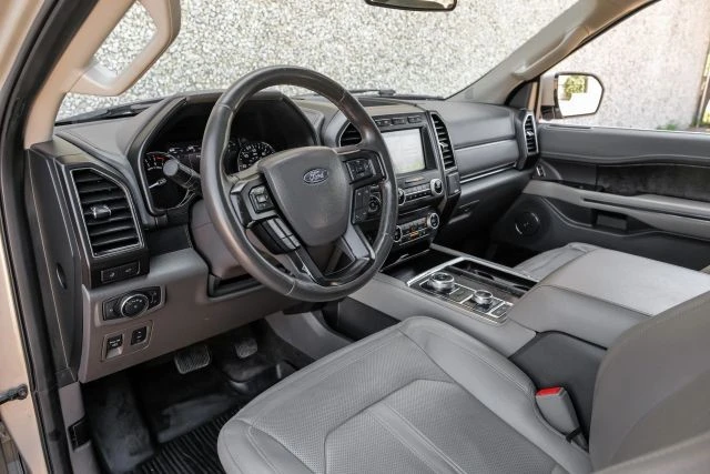 2018 Ford Expedition 4th Gen - Image 3 of 31
