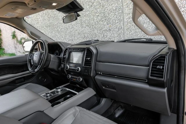 2018 Ford Expedition 4th Gen - Image 15 of 31