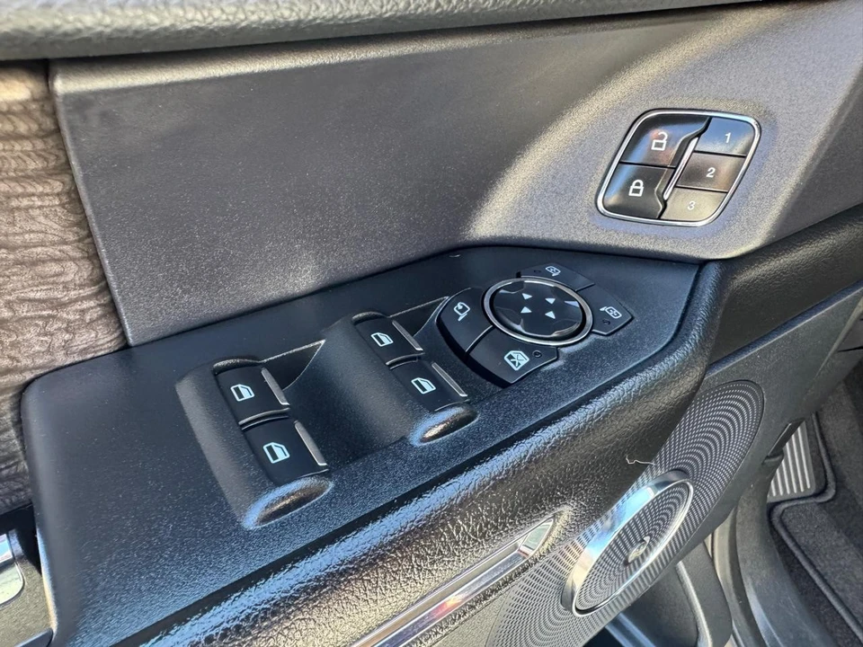 2018 Ford Expedition 4th Gen - Image 15 of 21