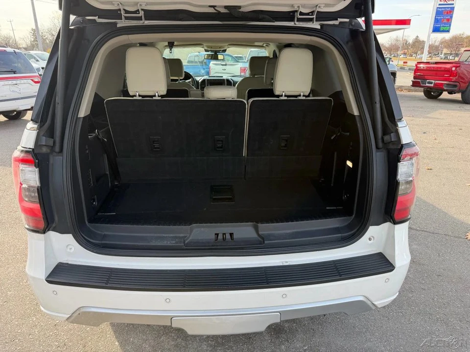 2018 Ford Expedition 4th Gen - Image 11 of 12