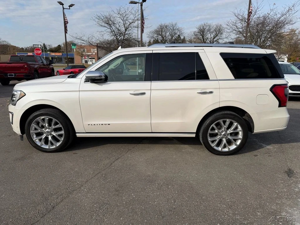 2018 Ford Expedition 4th Gen - Image 2 of 12