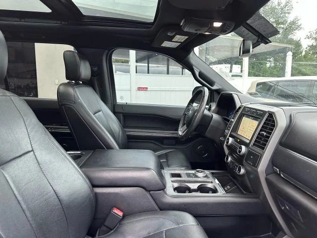 2018 Ford Expedition 4th Gen - Image 8 of 12