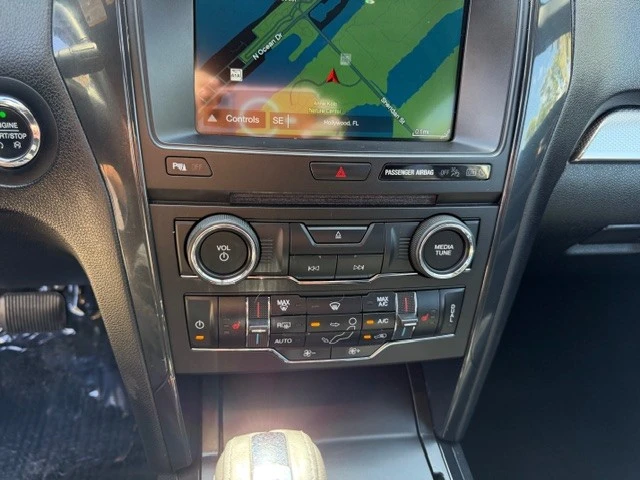 2018 Ford Explorer 5th Gen - Image 16 of 31