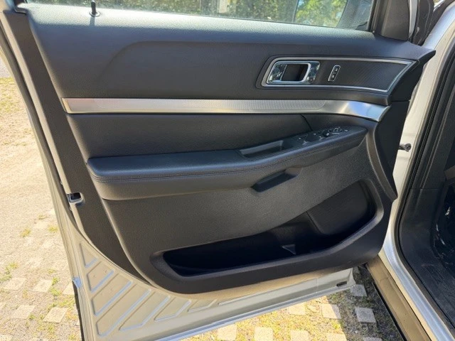 2018 Ford Explorer 5th Gen - Image 10 of 31