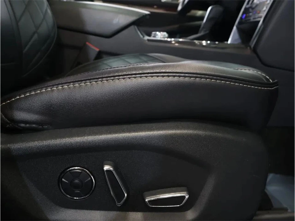 2018 Ford Explorer 5th Gen - Image 31 of 31