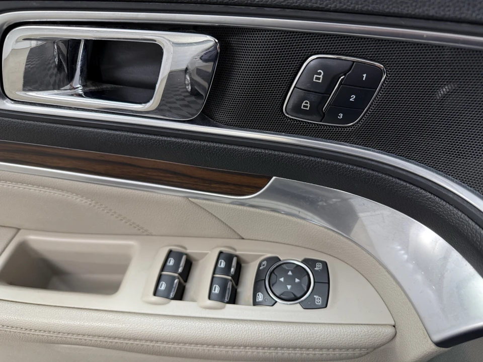 2018 Ford Explorer 5th Gen - Image 12 of 12