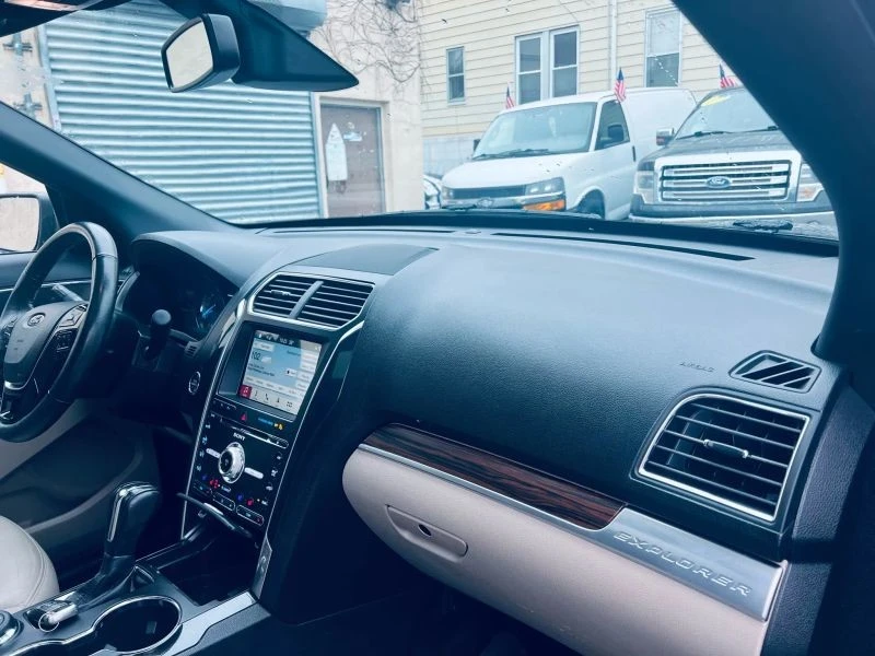 2018 Ford Explorer 5th Gen - Image 12 of 12