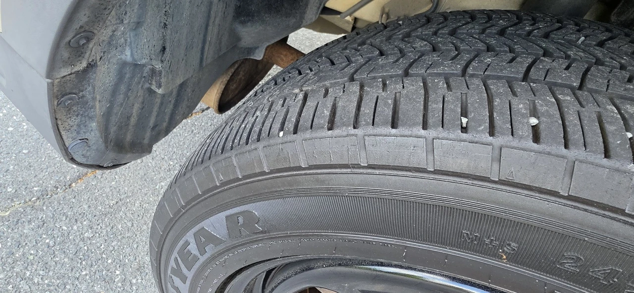 2018 Ford Explorer 5th Gen - Image 9 of 20