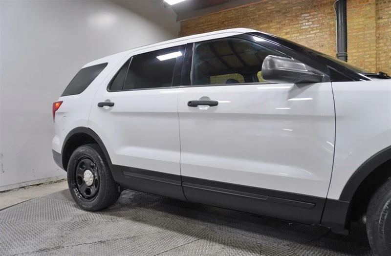 2018 Ford Explorer 5th Gen - Image 9 of 21