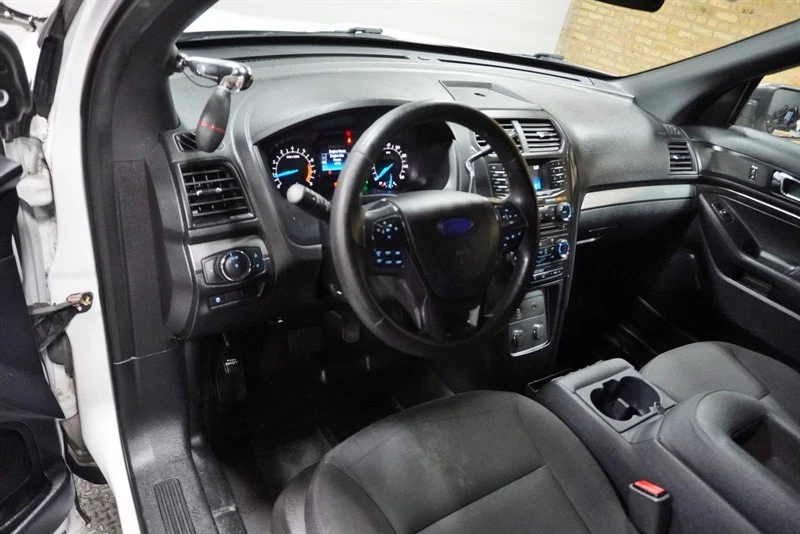 2018 Ford Explorer 5th Gen - Image 20 of 21