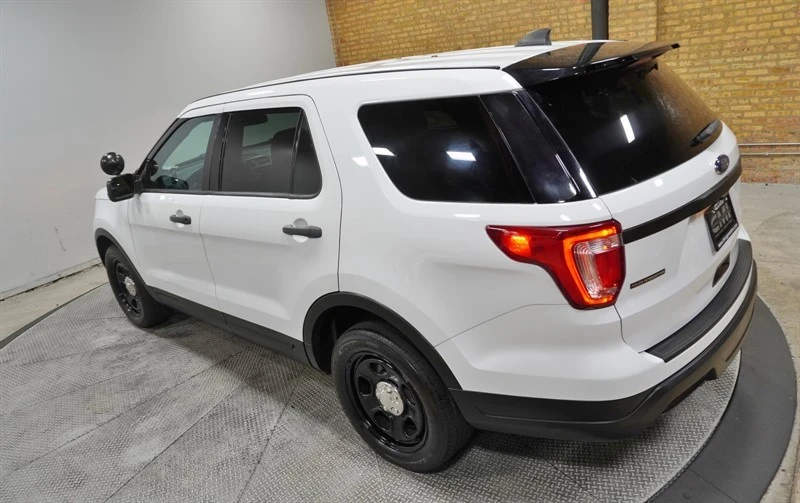 2018 Ford Explorer 5th Gen - Image 16 of 21