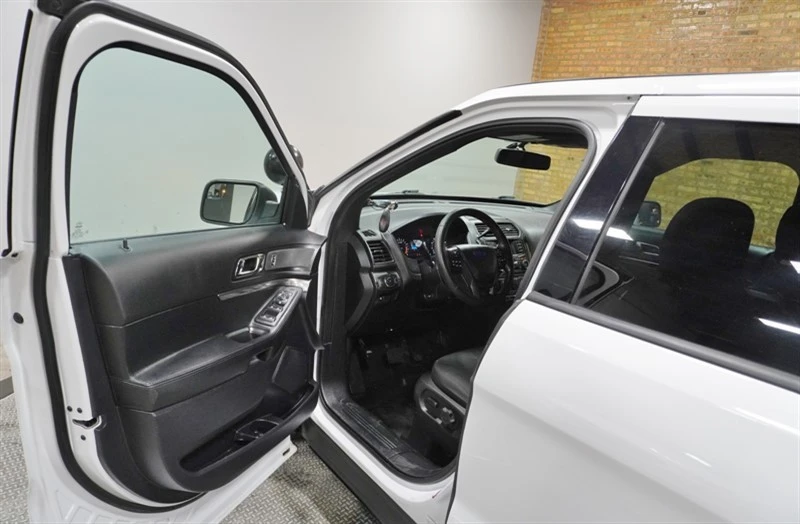 2018 Ford Explorer 5th Gen - Image 19 of 21