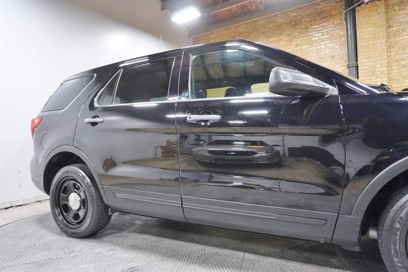 2018 Ford Explorer 5th Gen - Image 9 of 31