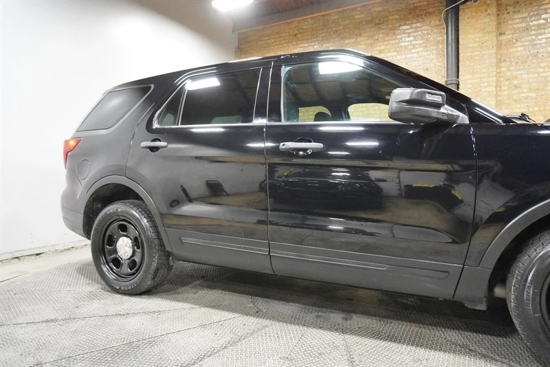 2018 Ford Explorer 5th Gen - Image 9 of 12