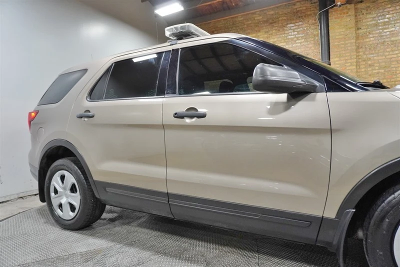 2018 Ford Explorer 5th Gen - Image 9 of 12