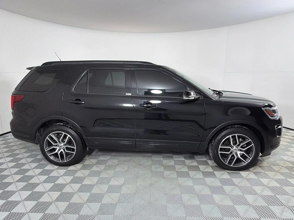2018 Ford Explorer 5th Gen - Image 4 of 12