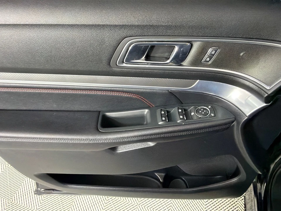 2018 Ford Explorer 5th Gen - Image 11 of 12