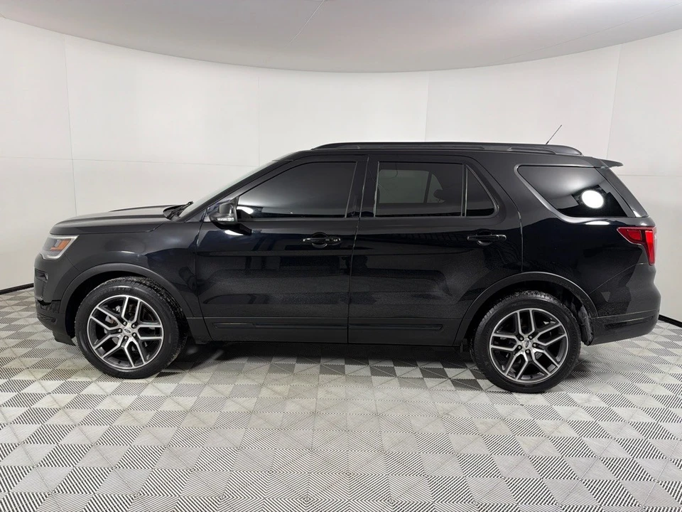 2018 Ford Explorer 5th Gen - Image 8 of 12