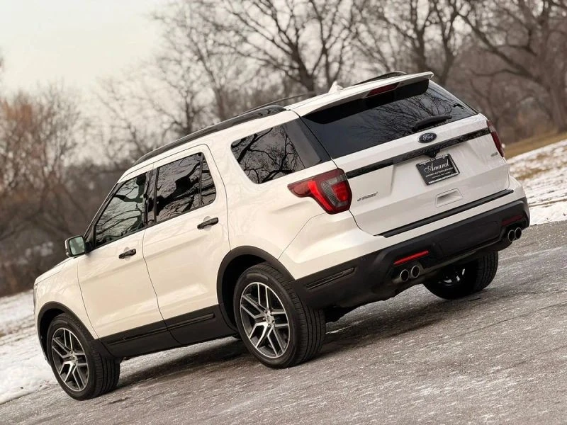 2018 Ford Explorer 5th Gen - Image 5 of 12