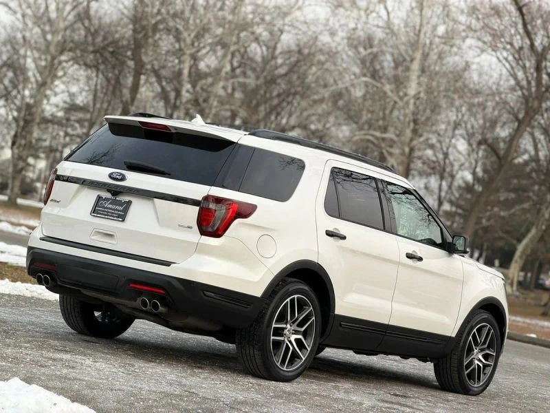 2018 Ford Explorer 5th Gen - Image 6 of 12