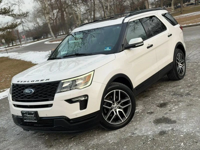2018 Ford Explorer 5th Gen - Image 2 of 12