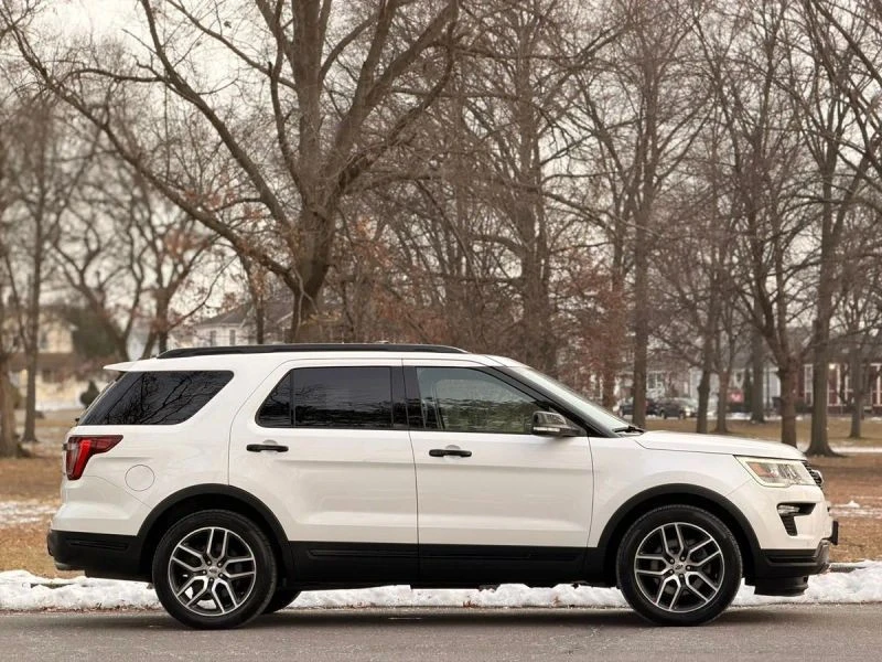 2018 Ford Explorer 5th Gen - Image 8 of 12