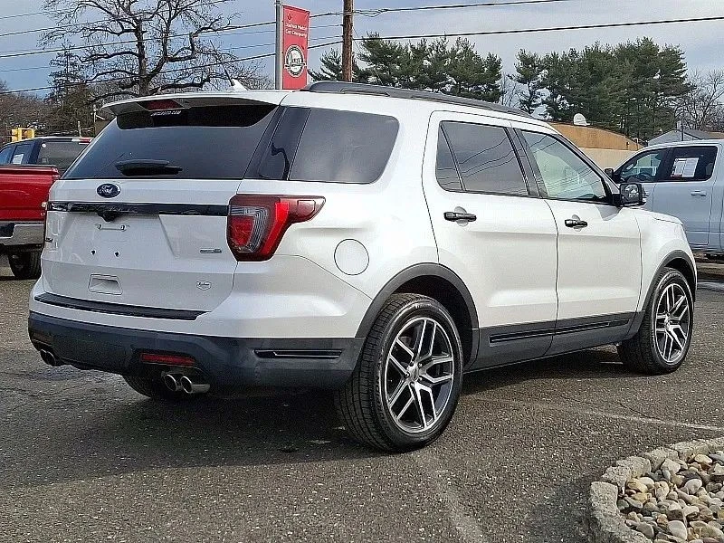 2018 Ford Explorer 5th Gen - Image 7 of 12
